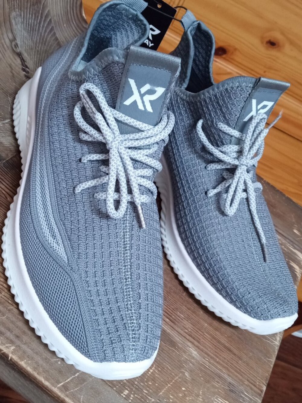X-ray Men's Size 11 Breathable Niko Sneakers NEW!